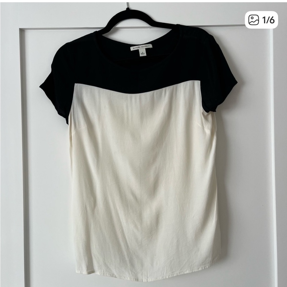 Banana Republic Black and White Blouse